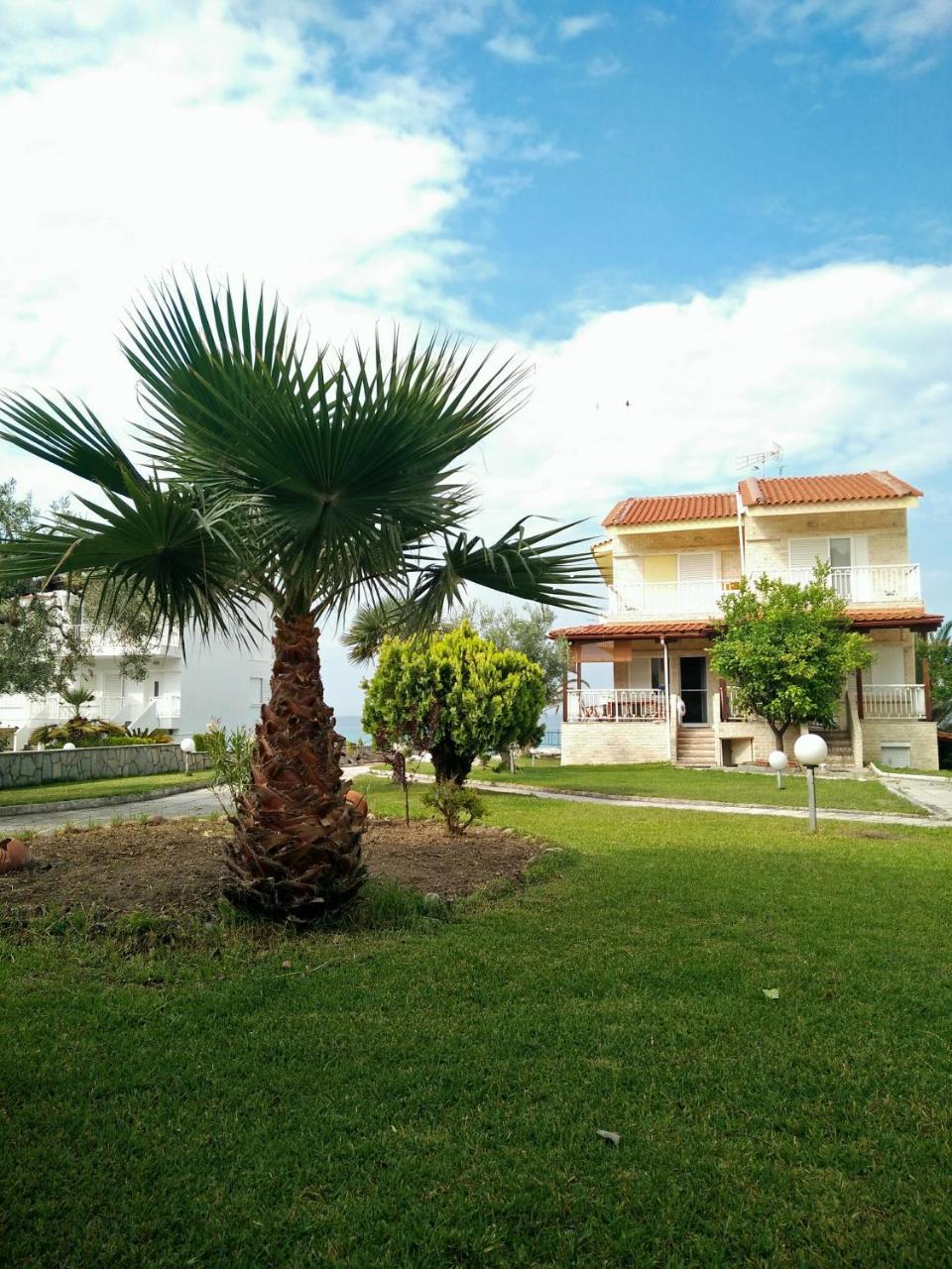 Aello Sea-Seafront Apartments Skala Fourkas Exterior photo